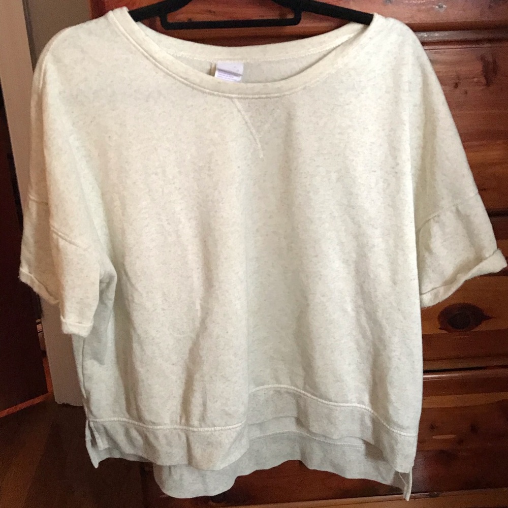 oversized sweatshirt top